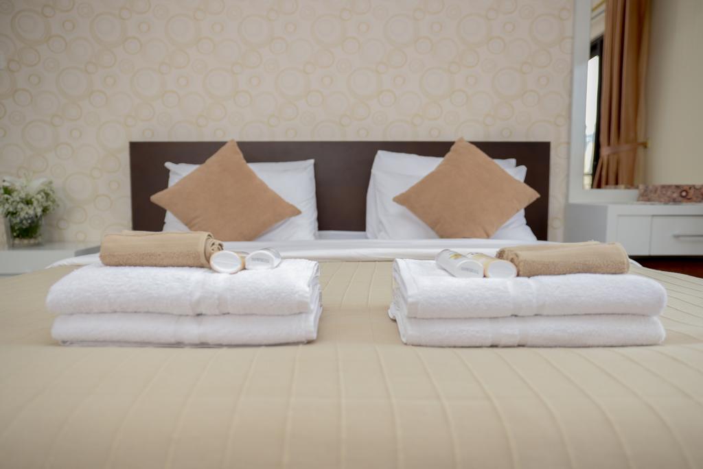 The Cupcake Suites Giacarta Esterno foto
