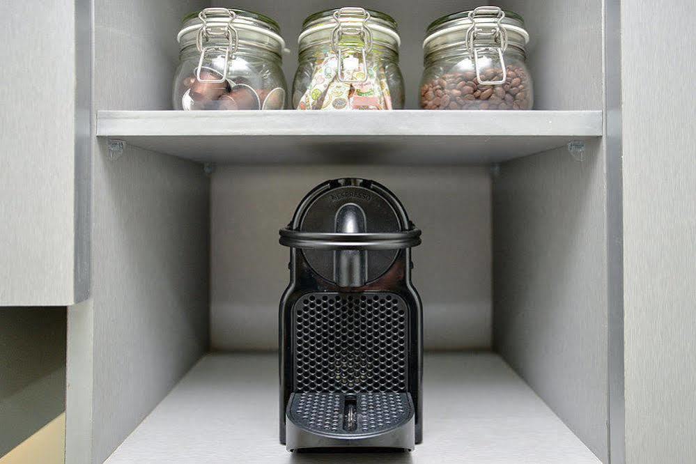 The Cupcake Suites Giacarta Esterno foto