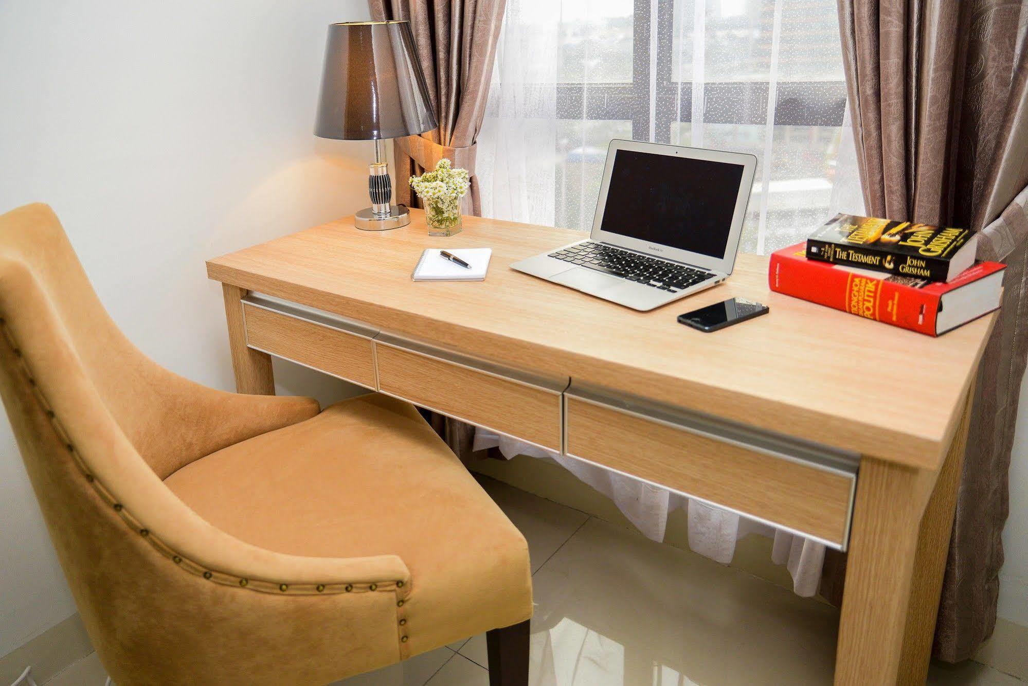 The Cupcake Suites Giacarta Esterno foto
